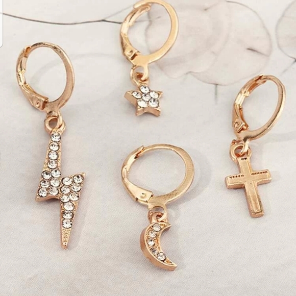 *Beatrice* 4 Piece Mismatch Earrings Set - Picture 2 of 3